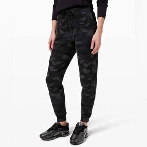 Lululemon Scuba High-Rise Jogger Black Gray Camo Women's Unsized